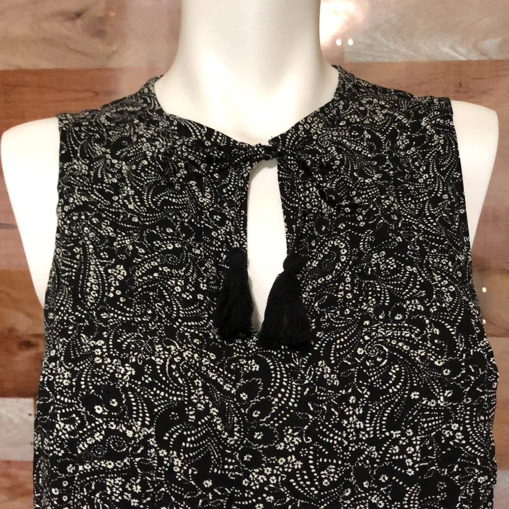 Old Navy paisley dress - Picture 4 of 11